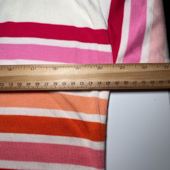 NWOT Women’s Talbots ombré cardigan with gold and pearl buttons - Picture 8 of 10